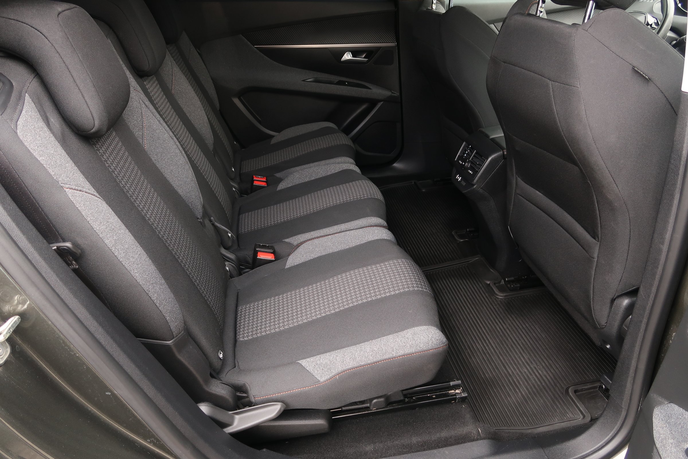 Peugeot 5008, 2019 - pohled č. 13