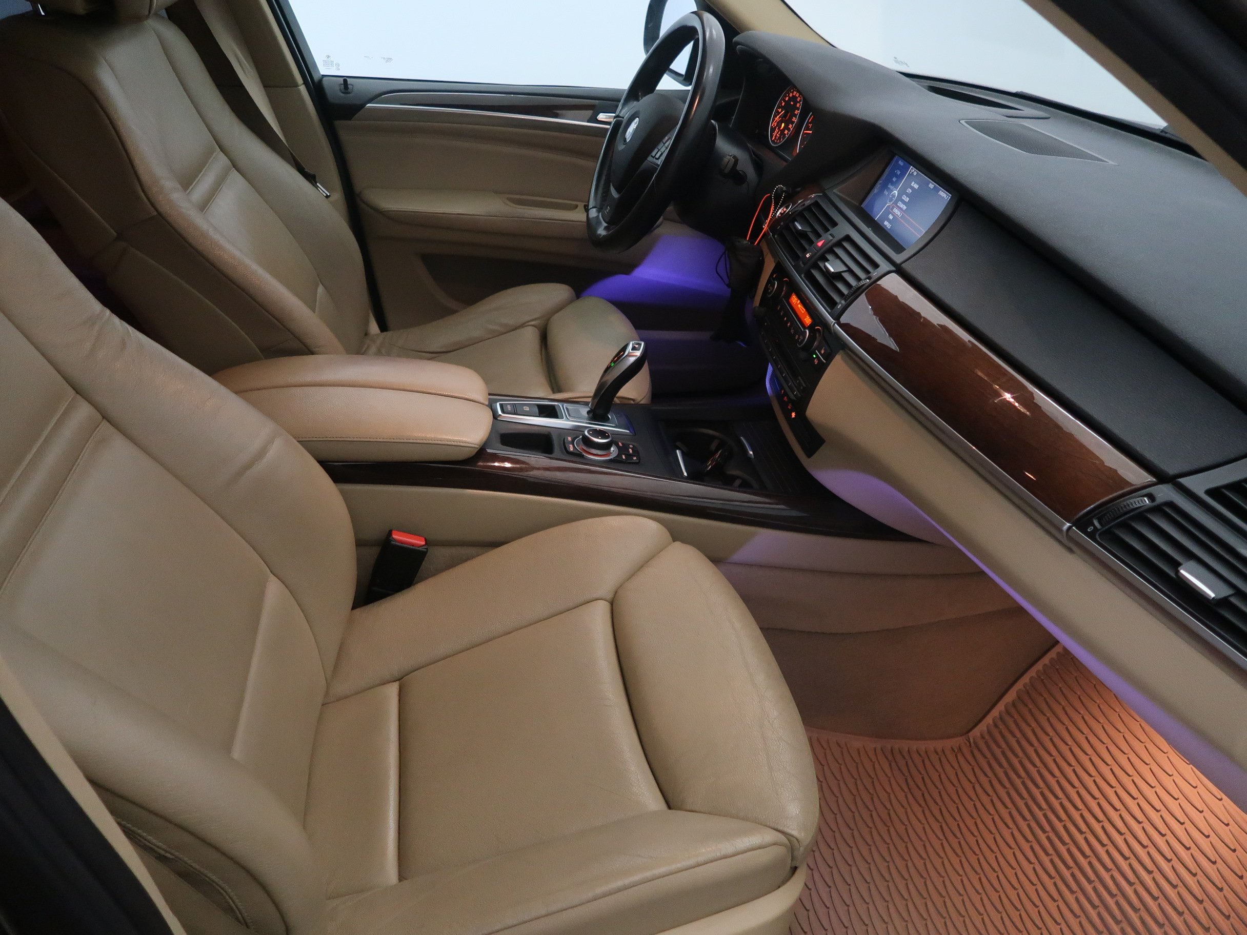 BMW X5, 2010 - pohled č. 12