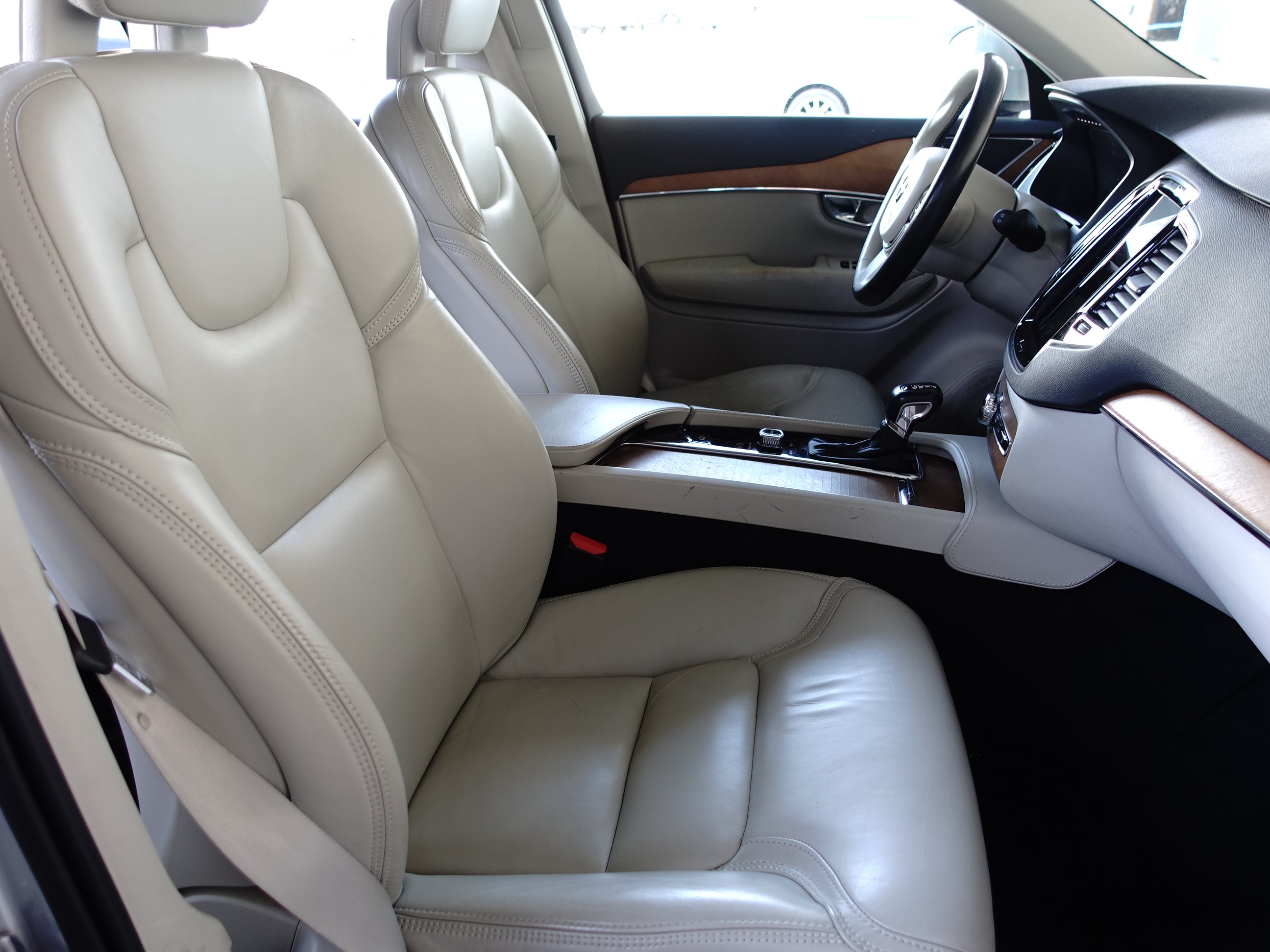 Volvo XC90, 2017 - pohled č. 12