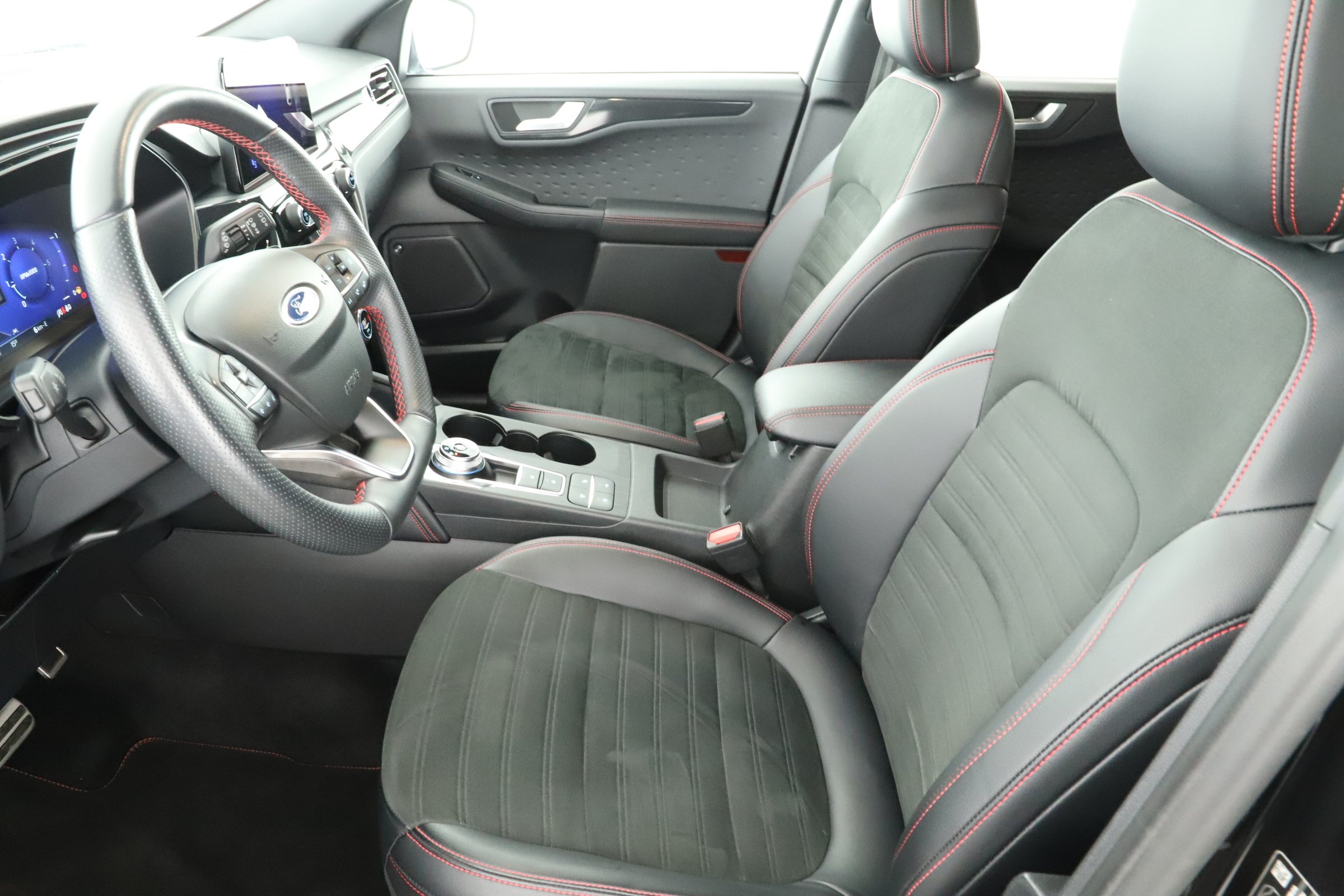Ford Kuga, 2021 - pohled č. 13