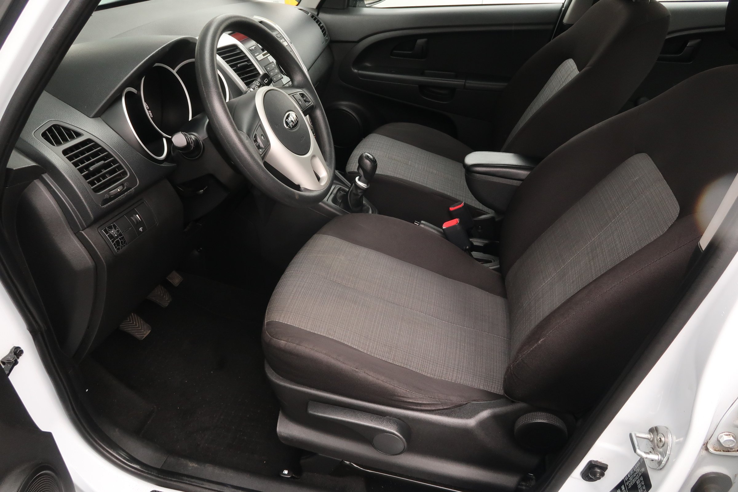 Kia Venga, 2013 - pohled č. 16