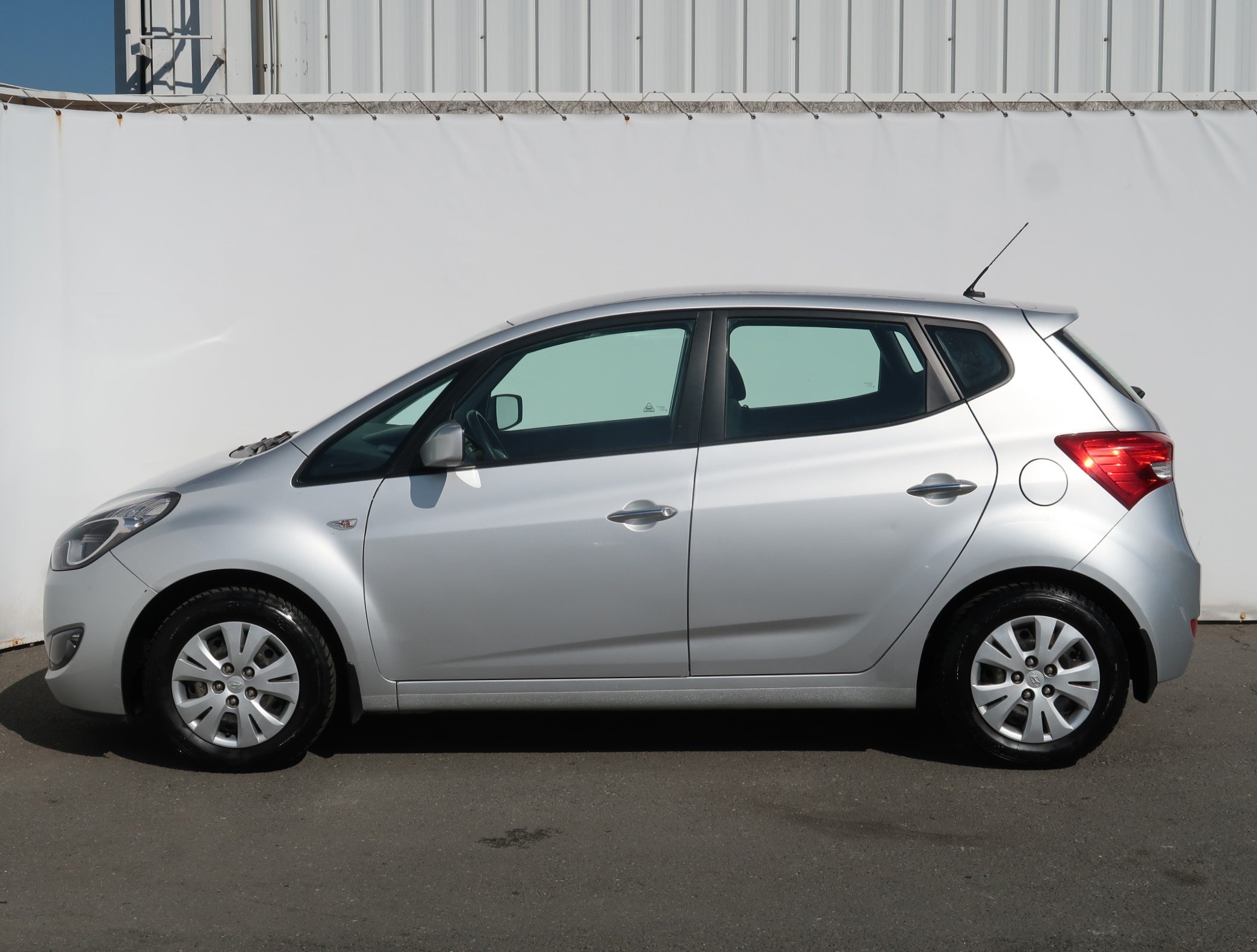 Hyundai ix20, 2012 - pohled č. 4