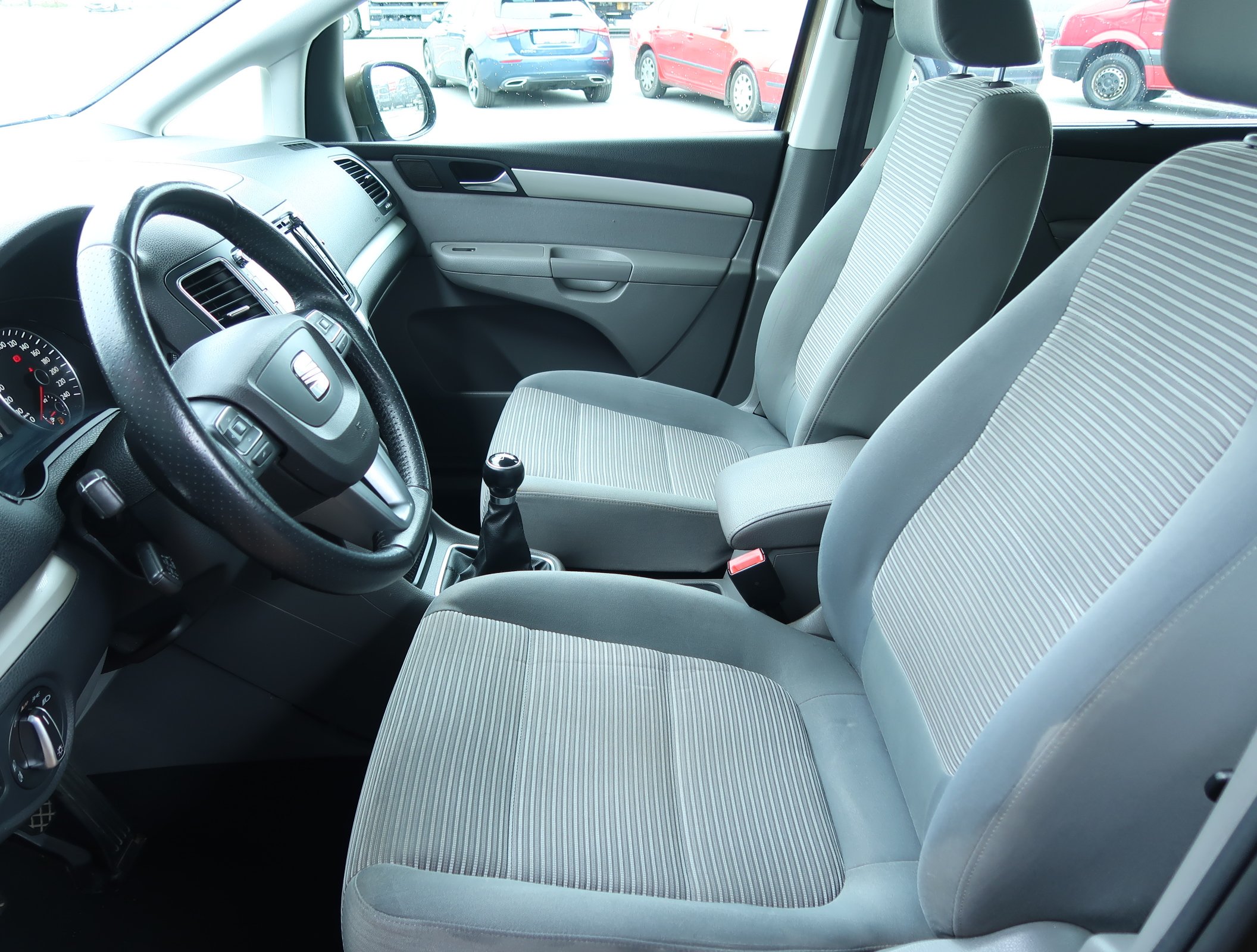 Seat Alhambra, 2010 - pohled č. 16