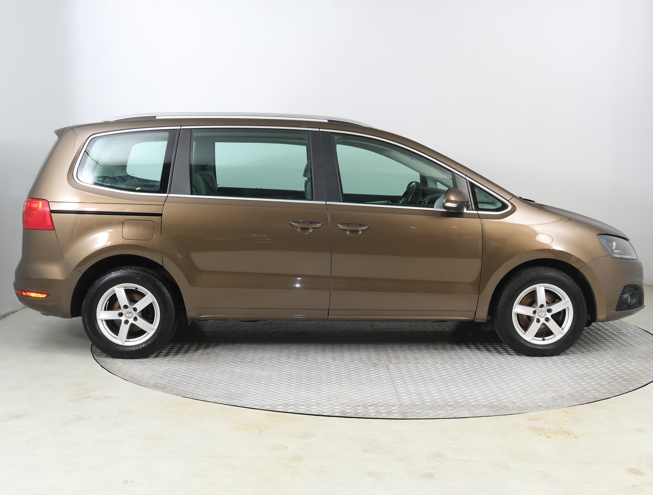 Seat Alhambra, 2010 - pohled č. 8