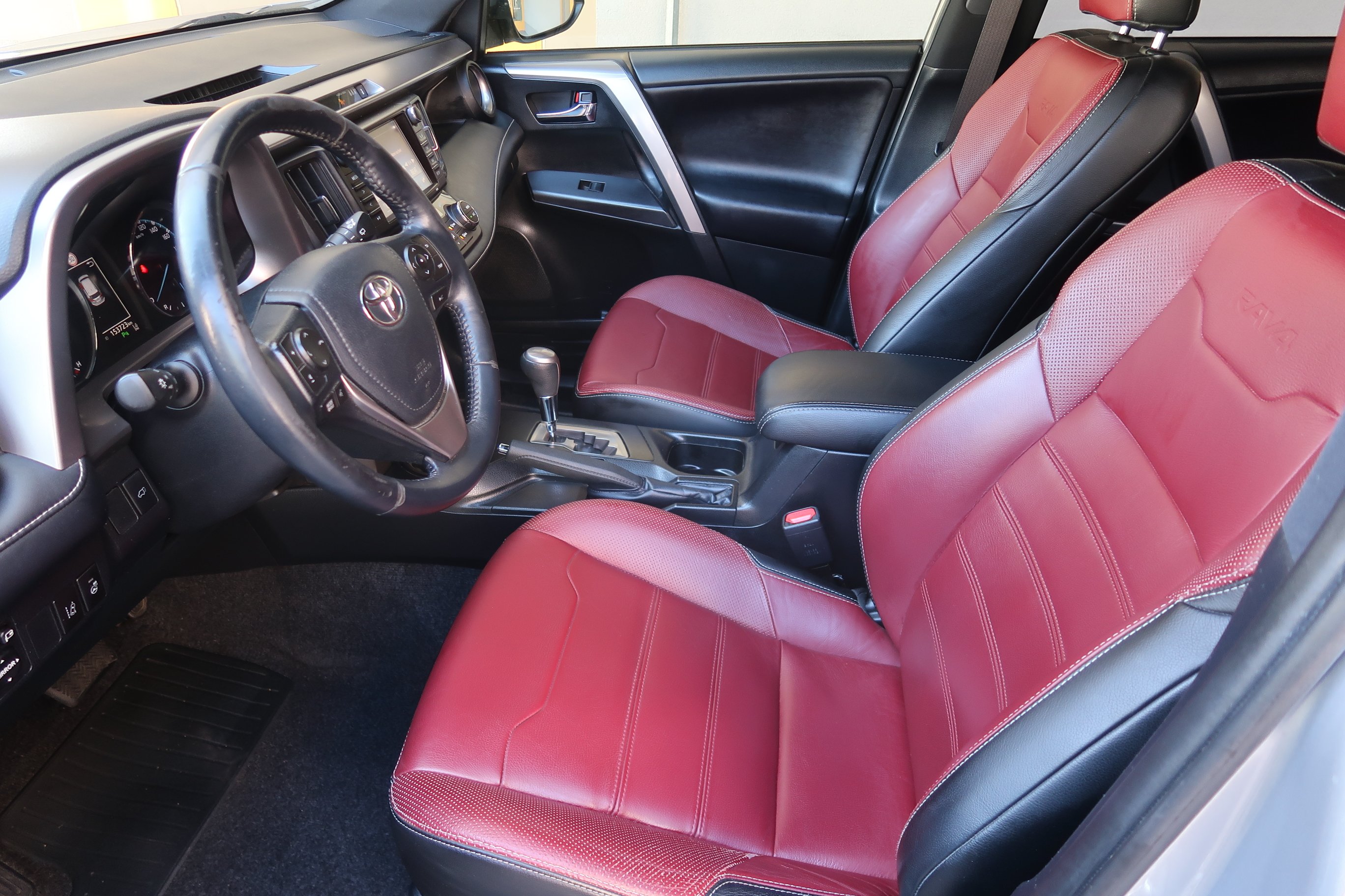 Toyota RAV 4, 2018 - pohled č. 16