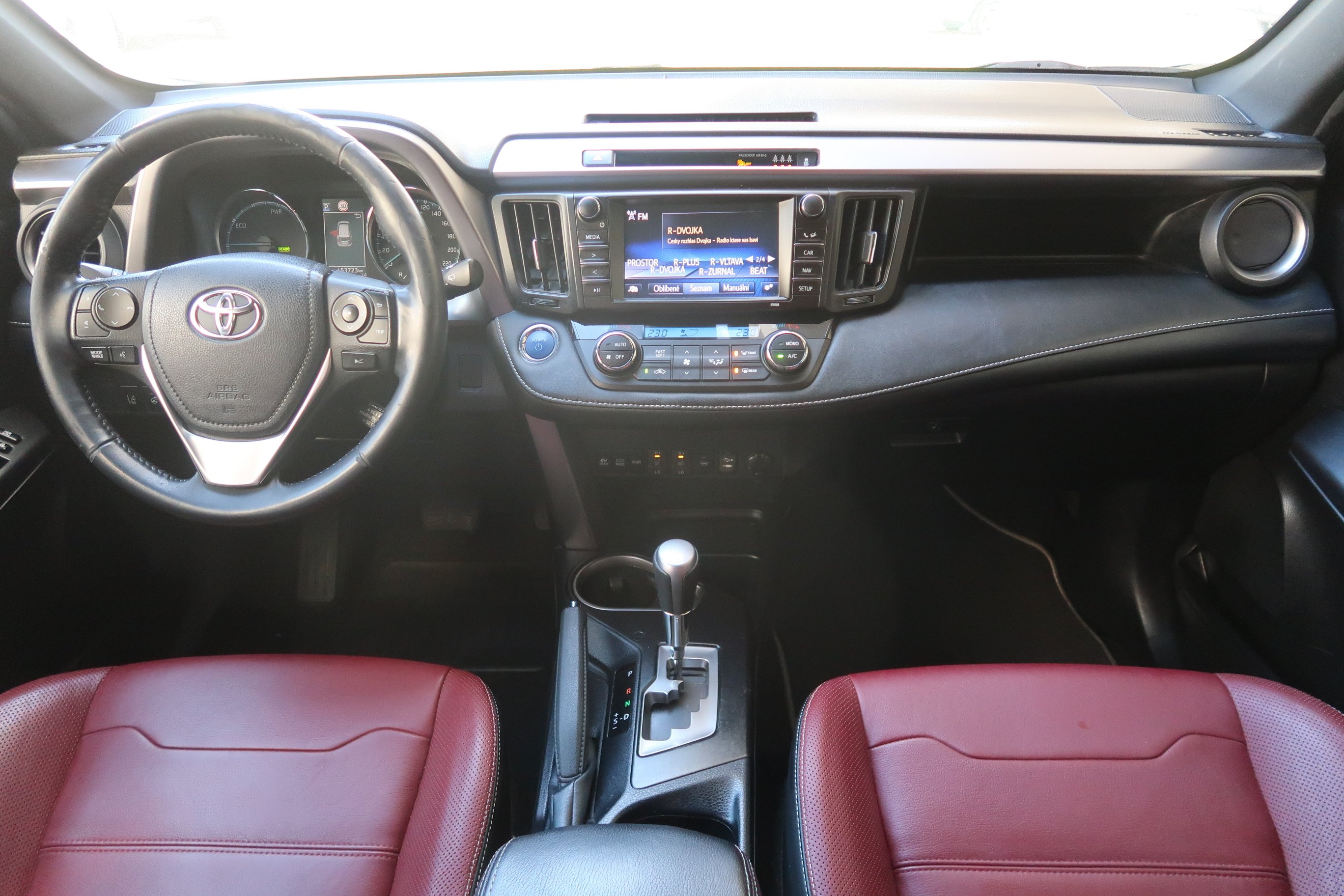 Toyota RAV 4, 2018 - pohled č. 10