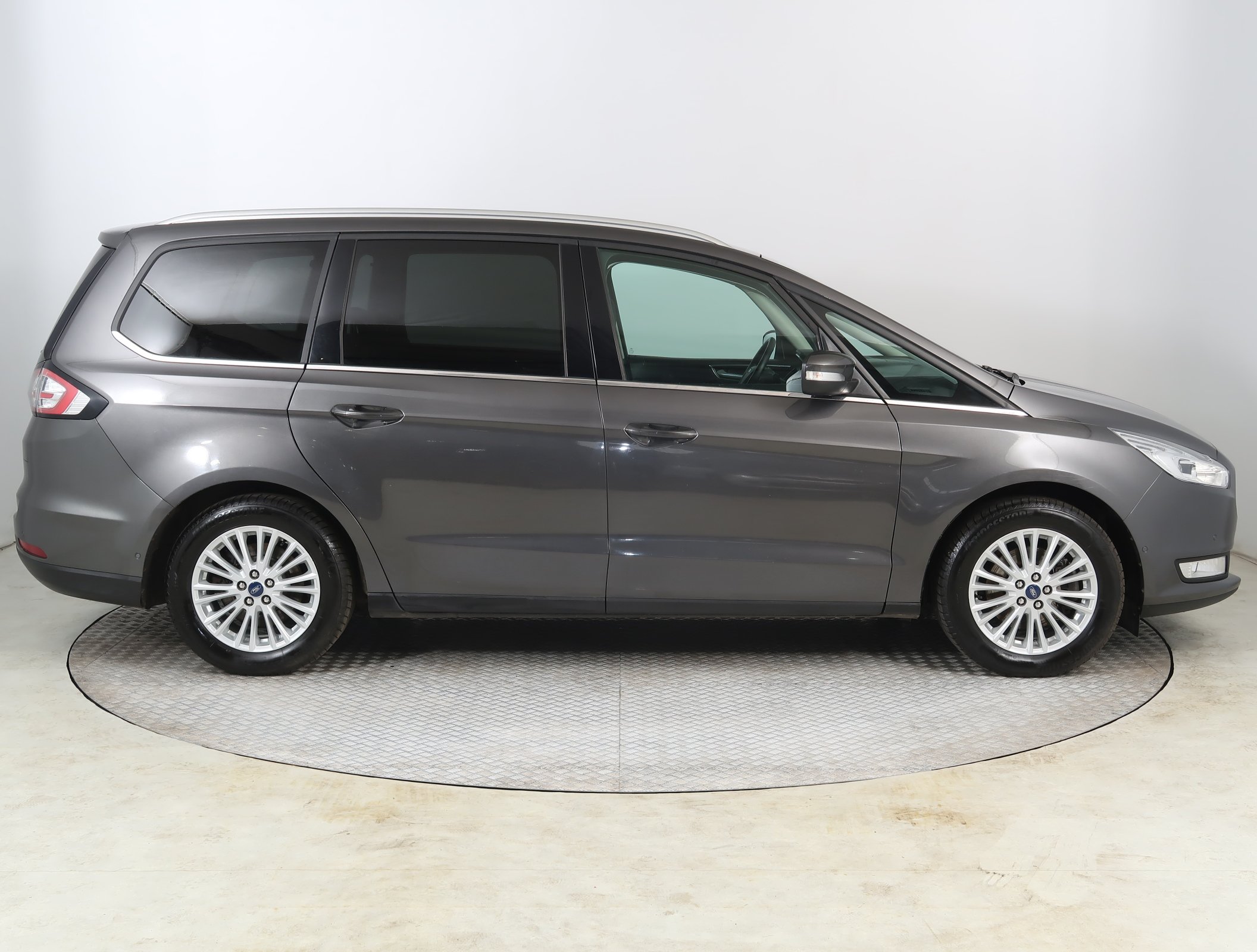 Ford Galaxy, 2017 - pohled č. 8
