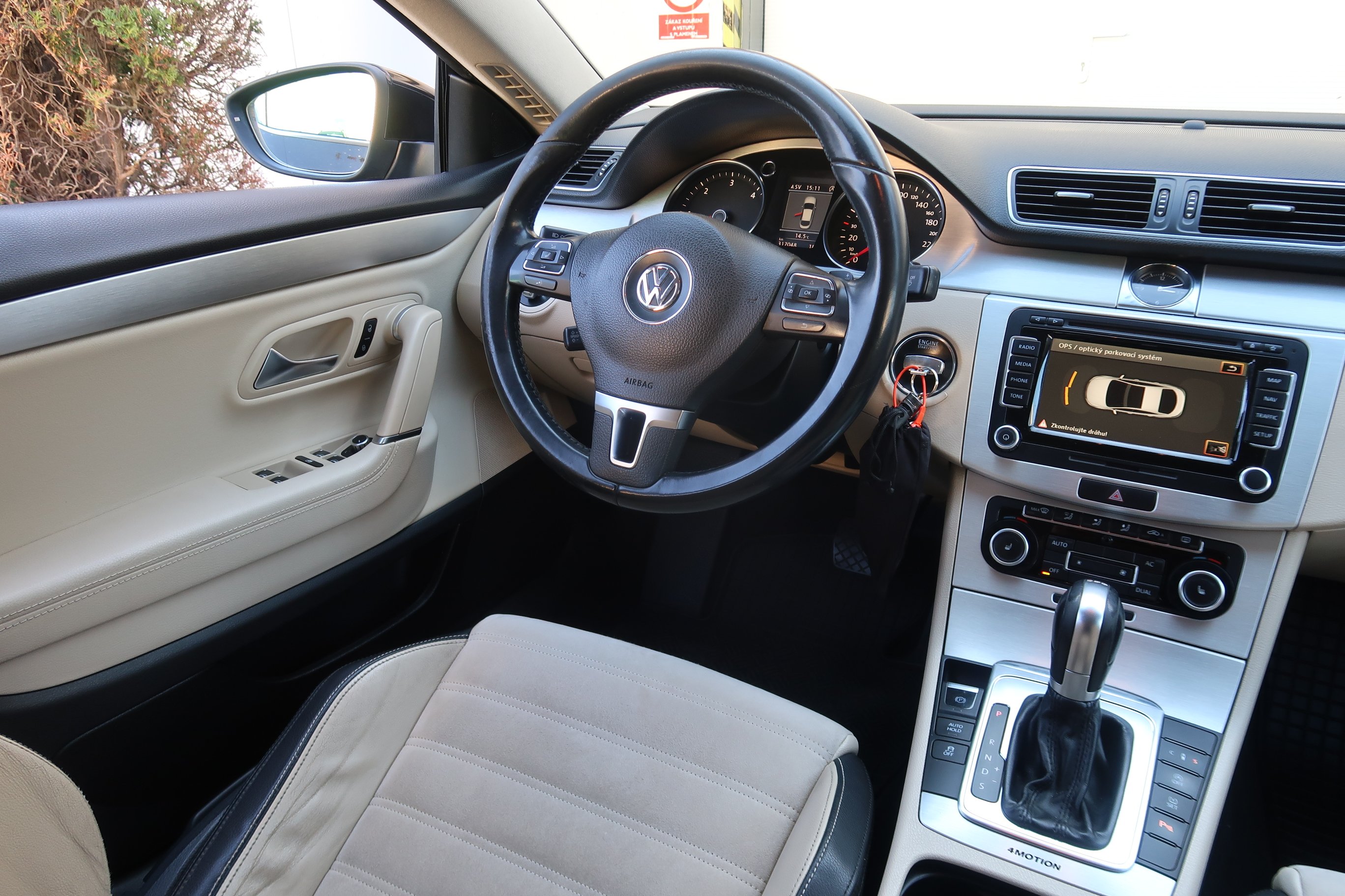 Volkswagen Passat CC, 2011 - pohled č. 9