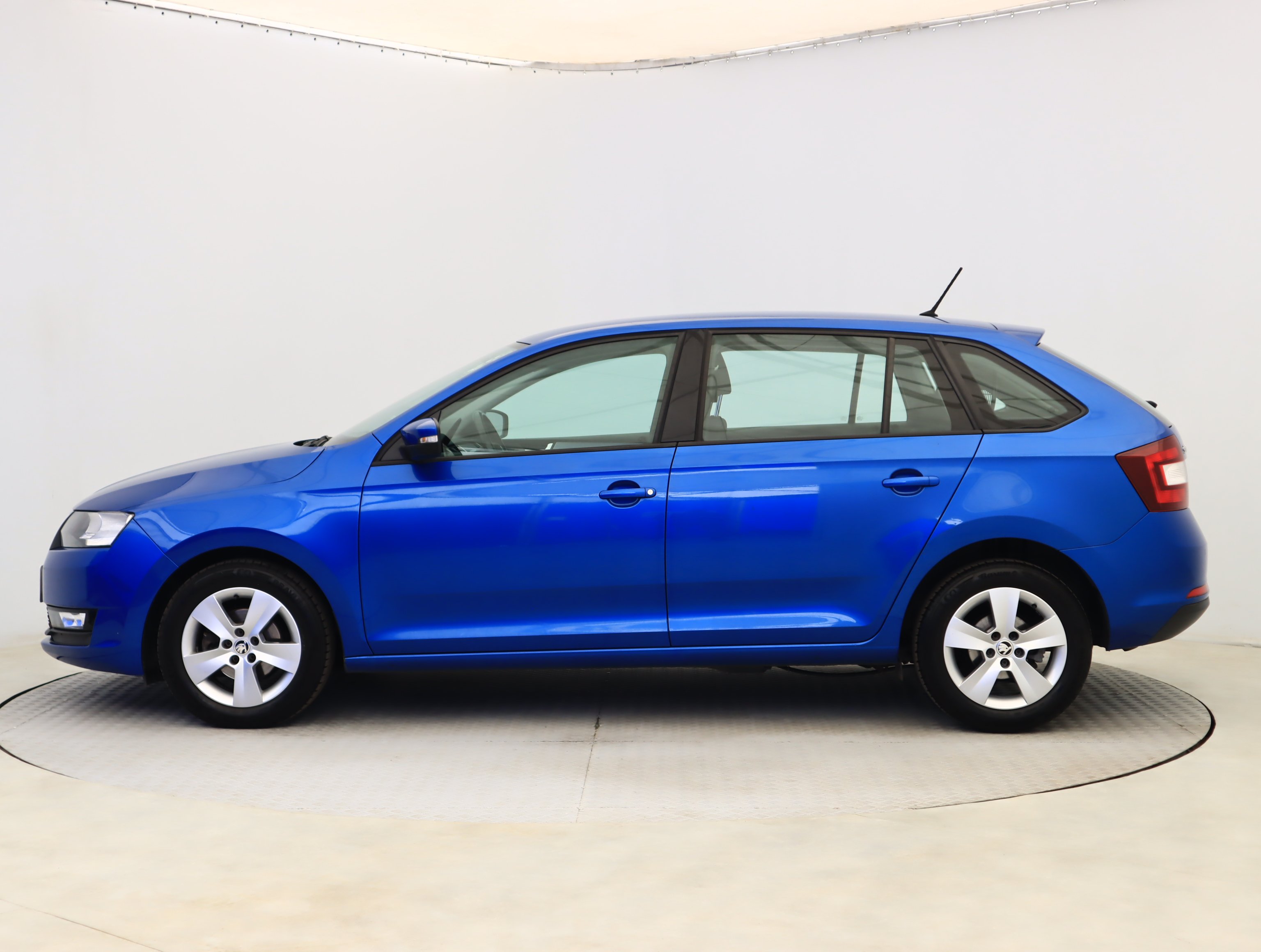 Škoda Rapid Spaceback, 2018 - pohled č. 4