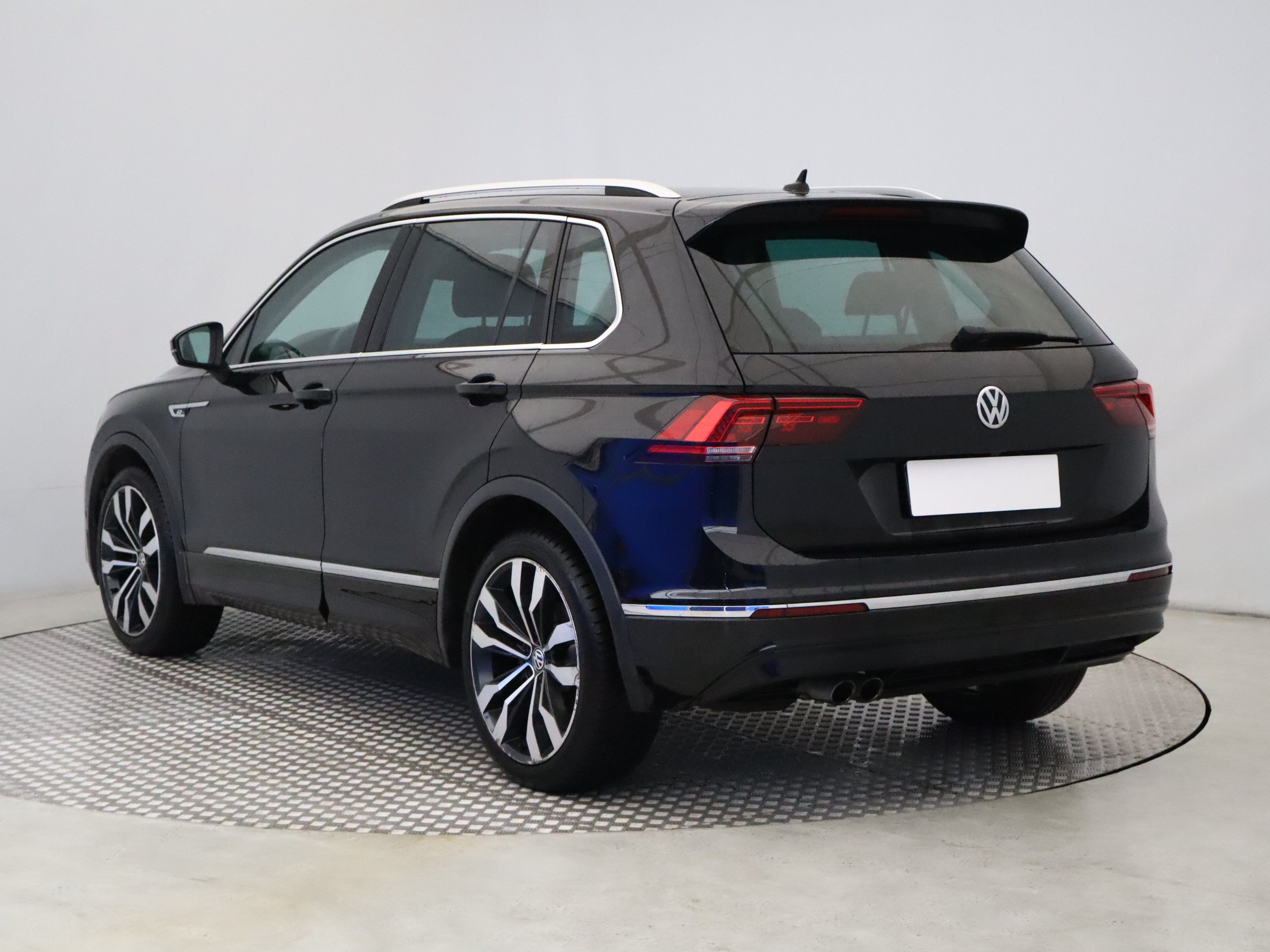 Volkswagen Tiguan, 2017 - pohled č. 5