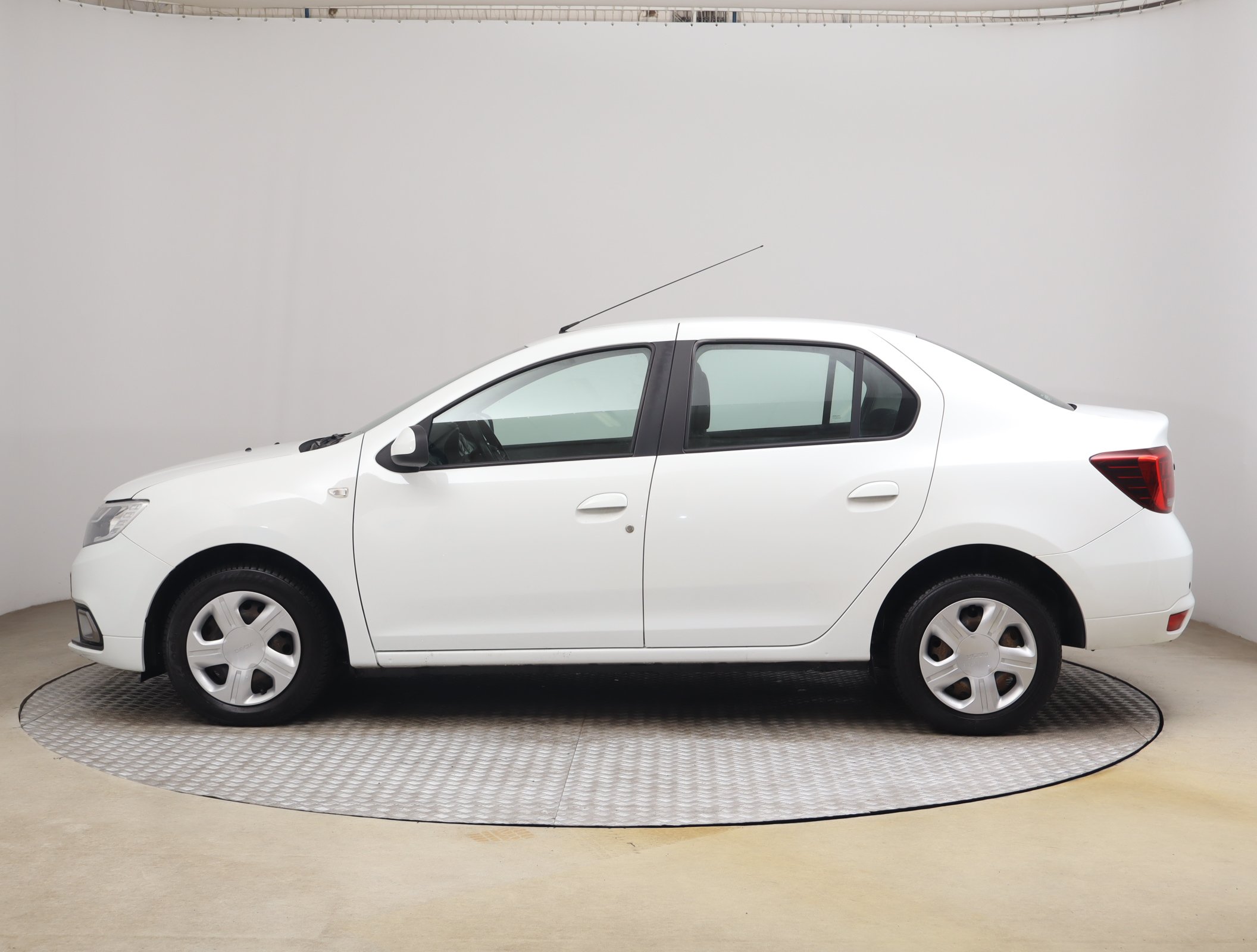 Dacia Logan, 2019 - pohled č. 4